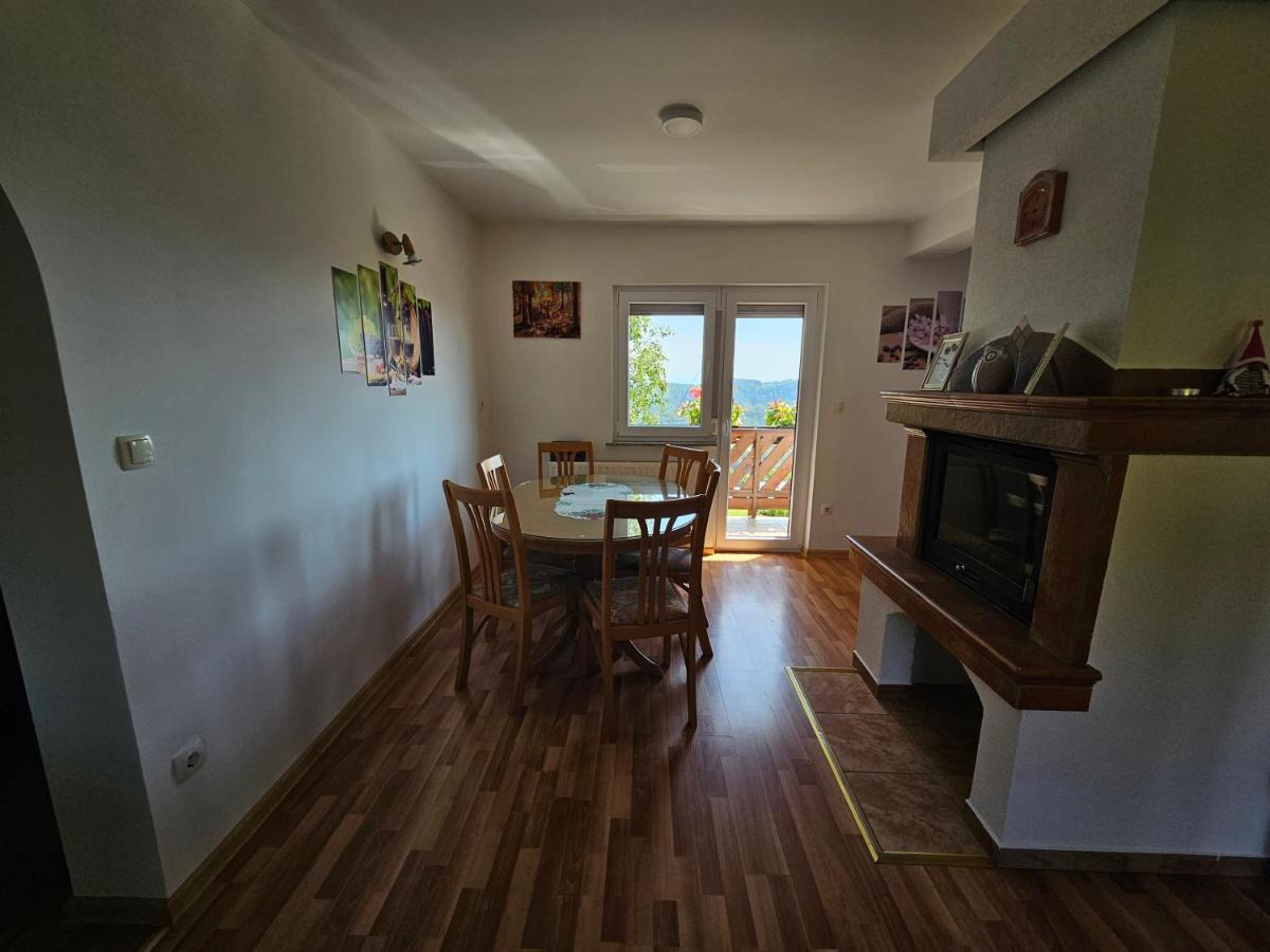 Zidanica Bundersek Apartment Sentjanz  Luaran gambar